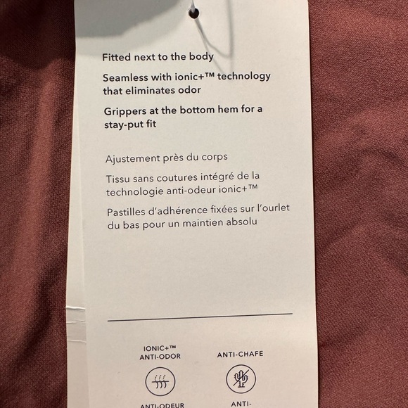 ATHLETA NWT MOMENTUM TANK - Picture 3 of 3